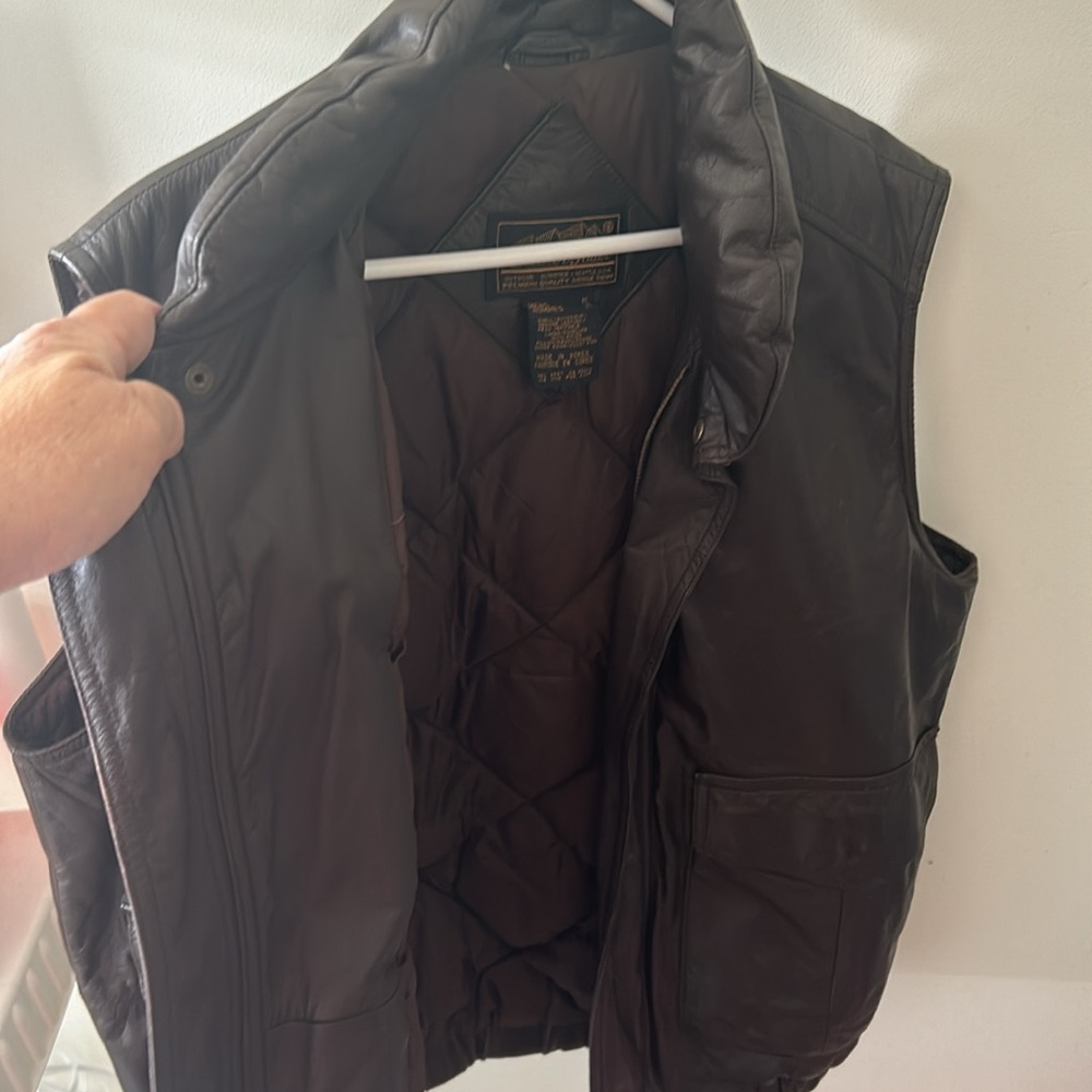 Eddie Bauer premium quality, goose town, brown genuine leather vintage vest RARE - Picture 7 of 9